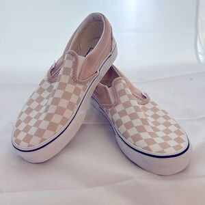 Tan and white women’s checkered vans size 8 women’s 6.5 men’s